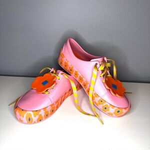 EUC Mini Melissa Street + Fabula Jellies Size 4 (youth) EUC
